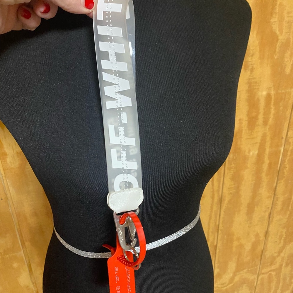 COPY - OFF WHITE key chain